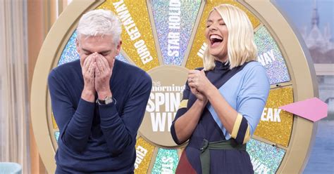 Holly Willoughby and Phillip Schofield left red